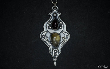 Sterling Silver Elven Garnet necklace