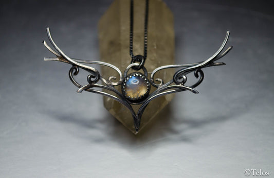 Rainbow moonstone sterling silver pendant