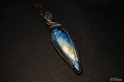 Sterling Silver Blue Labradorite necklace