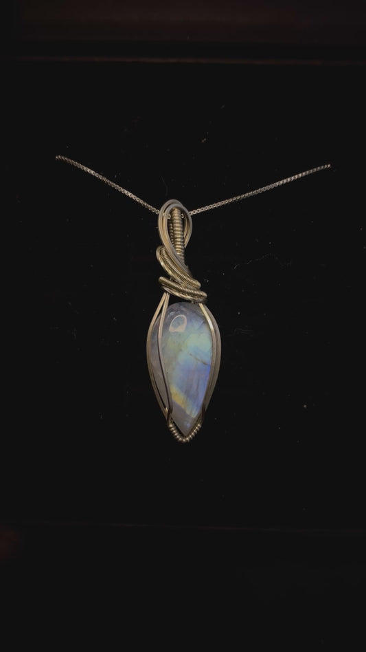 Sterling Silver Rainbow moonstone Necklace